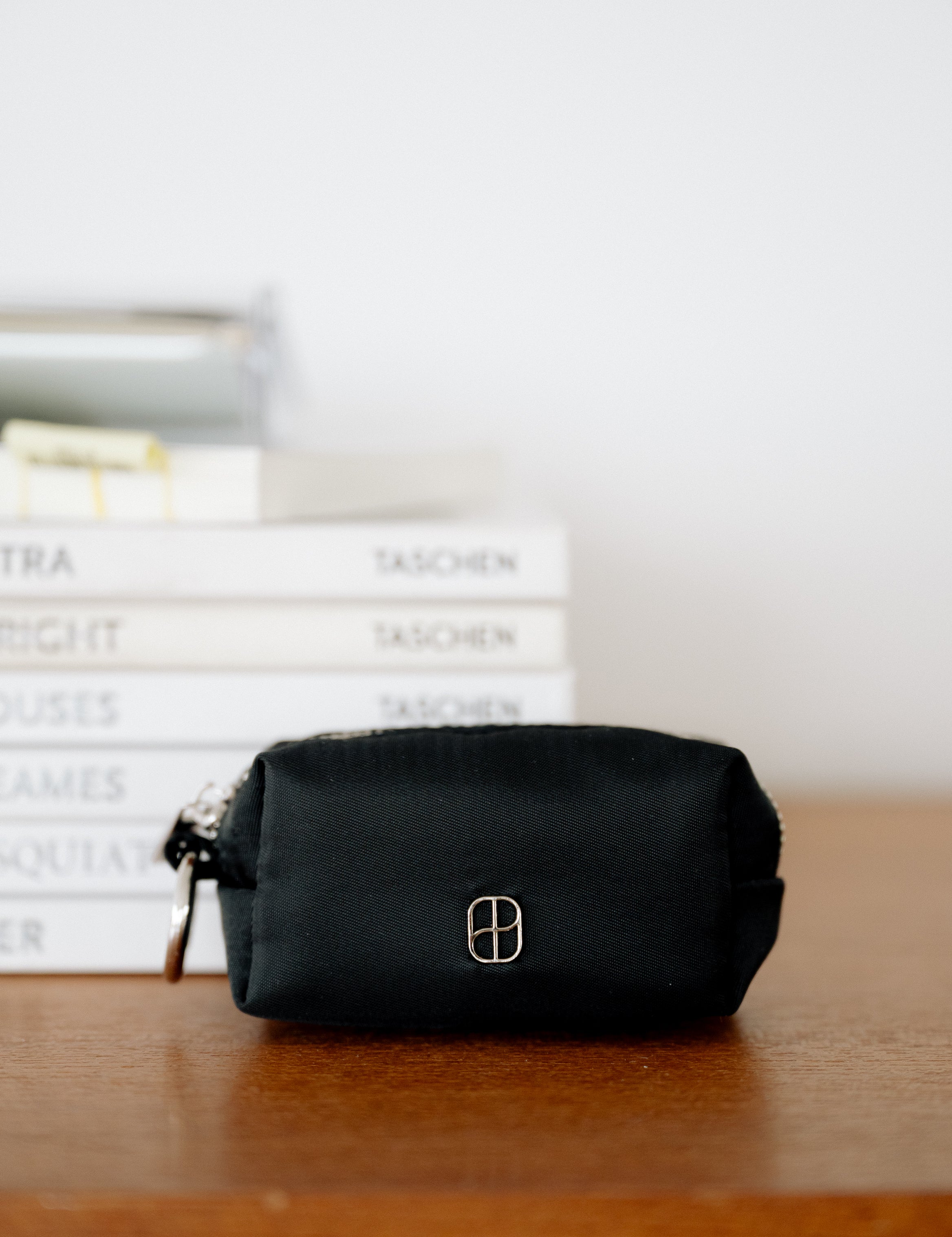 Noma Poop Bag Pouch (Preorder ship by 6/30)